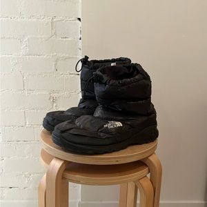 Men’s North Face Nuptse Après Booties Size 11